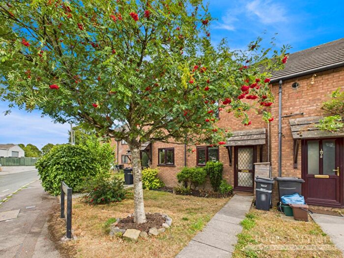 2 Bedroom Terraced House To Rent In Mendip Gardens, Frome, BA11