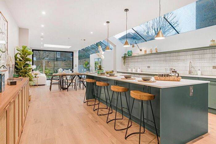 4 Bedroom Terraced House For Sale In Racton Road, Fulham, SW6