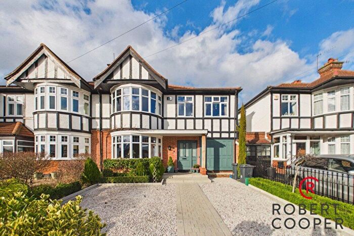 4 Bedroom Semi Detached House For Sale In Lowlands Road, Pinner, Middlesex, HA5