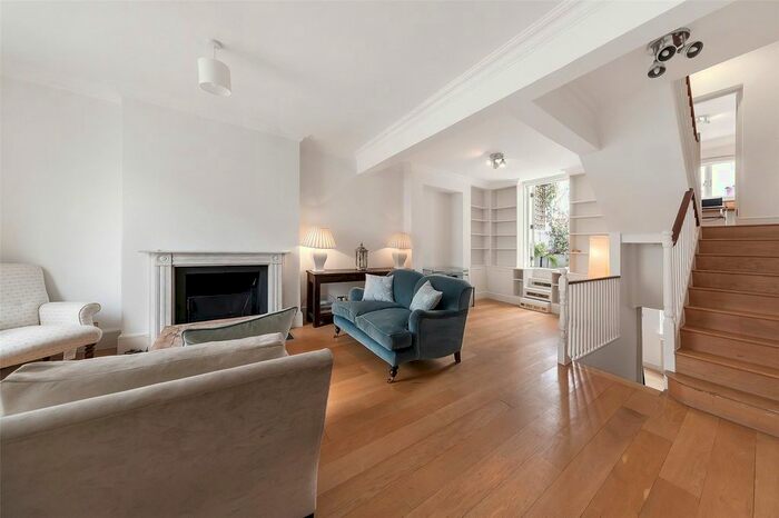 4 Bedroom Terraced House To Rent In Queensdale Road, London, W11