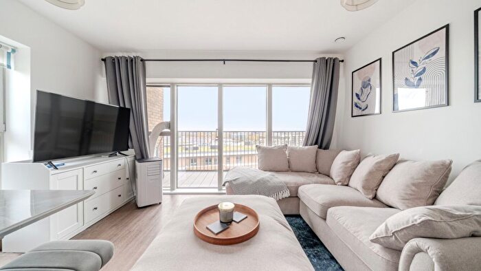 1 Bedroom Flat For Sale In Flagstaff Road, Reading, RG2