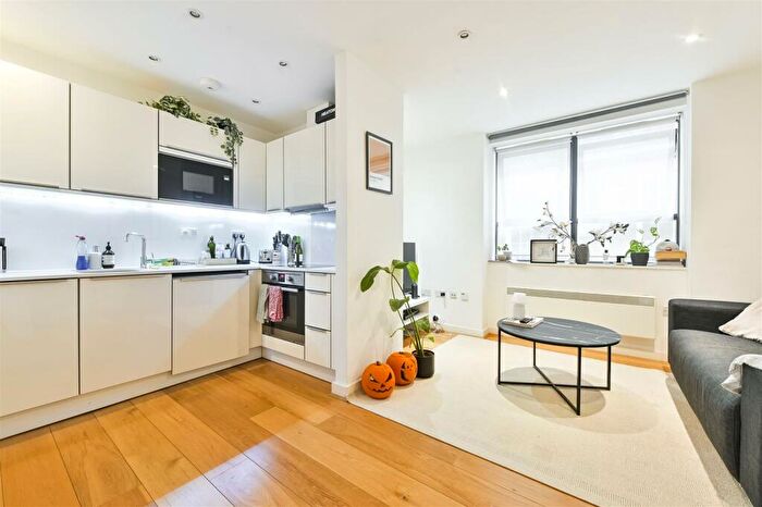 1 Bedroom Apartment For Sale In - Lombard Lane, London, EC4Y