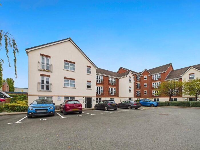 2 Bedroom Apartment For Sale In Peckerdale Gardens, Spondon, DE21