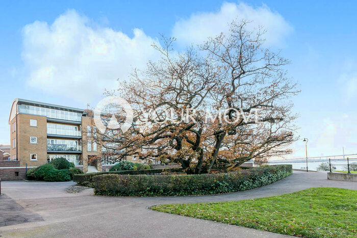 3 Bedroom Flat To Rent In Lightermans Way, Greenhithe, Kent, DA9