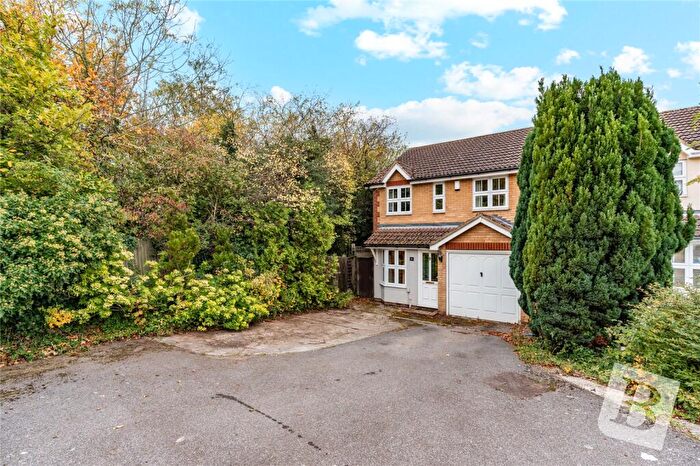 3 Bedroom Detached House For Sale In Calderwood, Gravesend, Kent, DA12