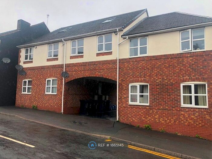 2 Bedroom Flat To Rent In Chapel Street, Stoke-On-Trent, ST7