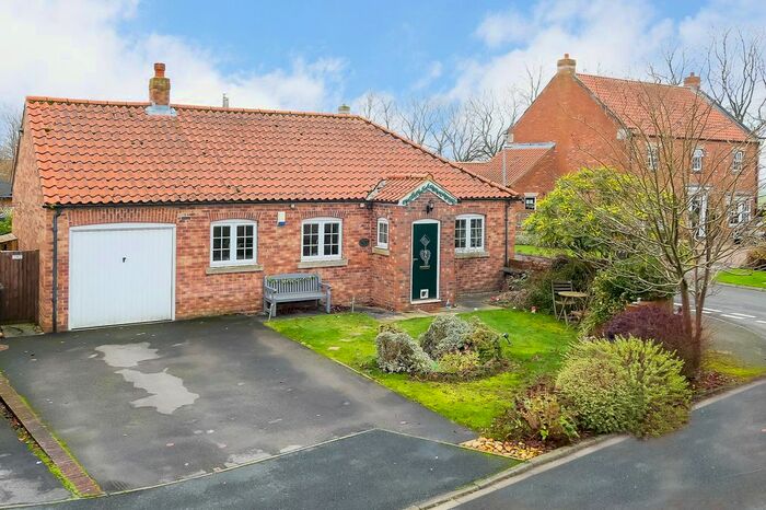 3 Bedroom Link Detached House For Sale In Back Lane, Whixley, YO26