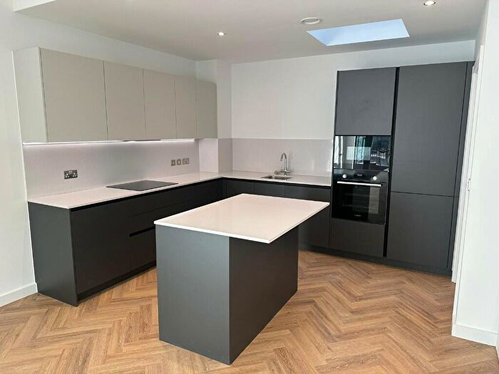 4 Bedroom Town House To Rent In Shale Lane, Manchester, Greater Manchester, M5