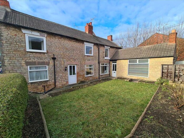 3 Bedroom Semi Detached House For Sale In Rectory Road, Clowne