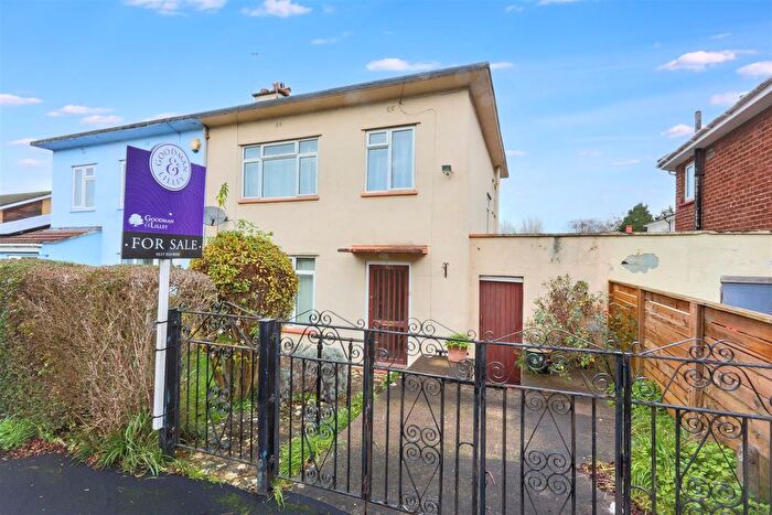 3 Bedroom Semi-detached House For Sale In Barrowmead Drive, Lawrence Weston, BS11