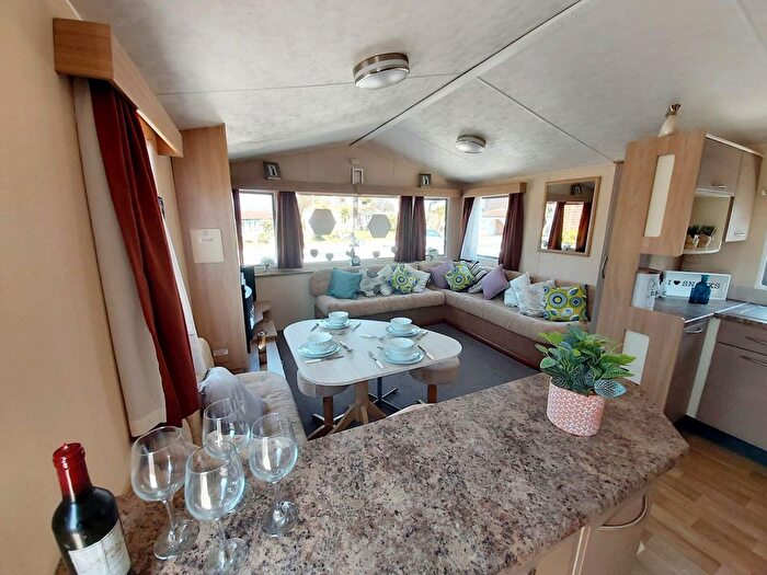 3 Bedroom Park Home For Sale In Warren Road, Dawlish Warren, Dawlish, EX7