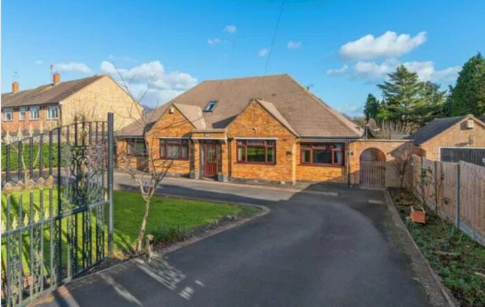 7 Bedroom Detached Bungalow To Rent In Leicester Road, Narborough, Leicester, LE19