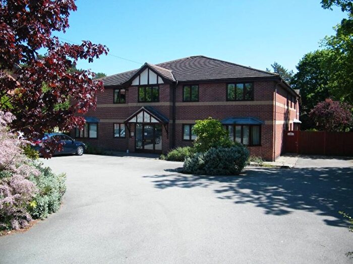 1 Bedroom Property To Rent In Westcliffe Court, Nottingham, NG12