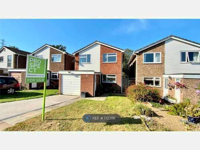 4 Bedroom Detached House To Rent In Welby Crescent, Winnersh, Wokingham, RG41