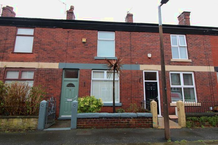 3 Bedroom Terraced House To Rent In Ernest Street, Manchester, M25