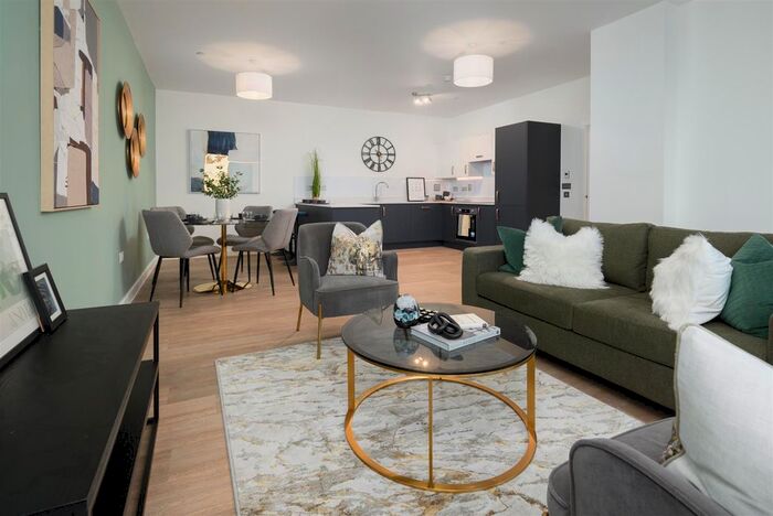 2 Bedroom Flat To Rent In Station Avenue, Walton-On-Thames, KT12