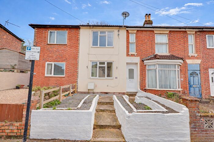 2 Bedroom Terraced House For Sale In Glen Road, Woolston, SO19
