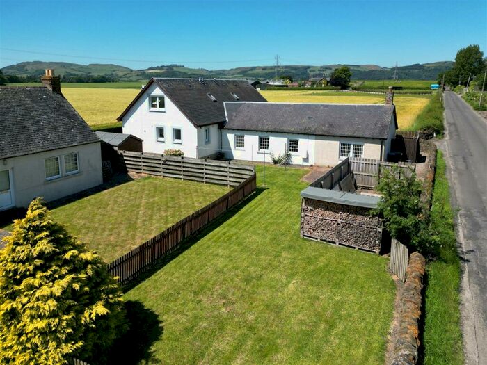 6 Bedroom House For Sale In Errol, Perth, PH2