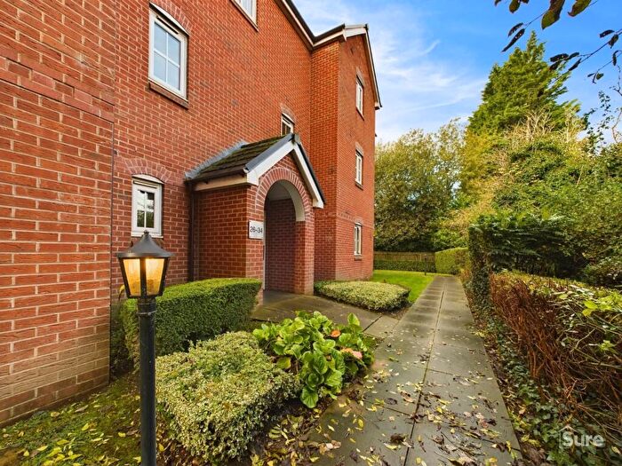 1 Bedroom Flat For Sale In Hendeley Court, Burton-On-Trent, DE14
