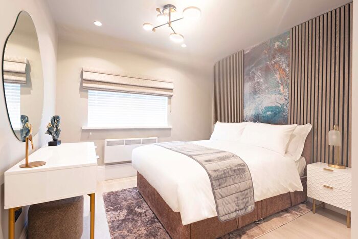 1 Bedroom Flat To Rent In Bath Road, Hounslow, TW3