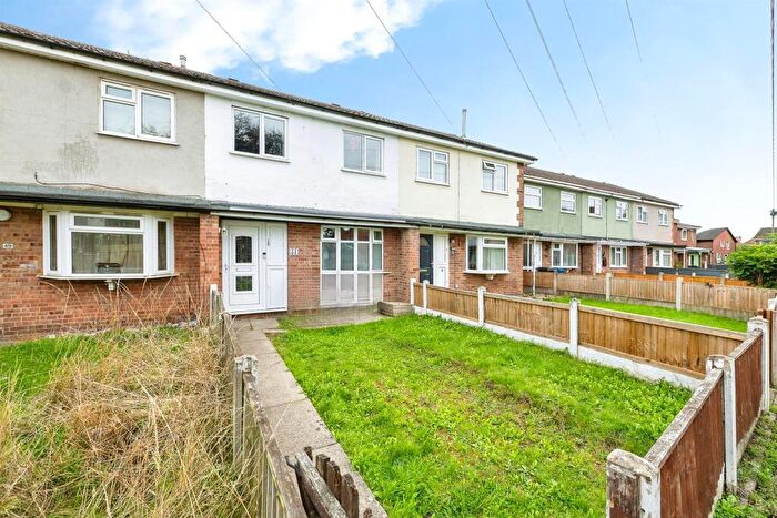 3 Bedroom Semi Detached House For Sale In Beatty Walk, Ilkeston, DE7