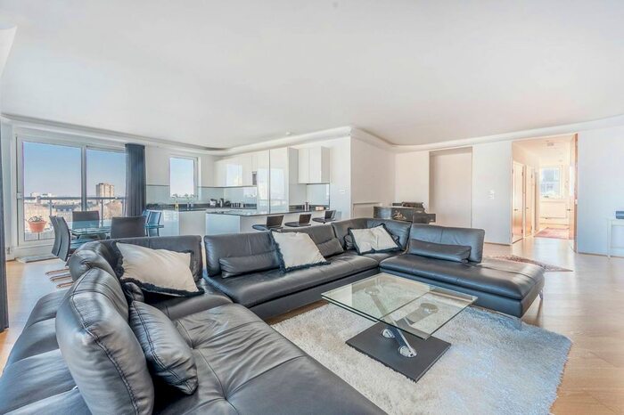 2 Bedroom Flat To Rent In Chelsea Harbour, Chelsea, London, SW10