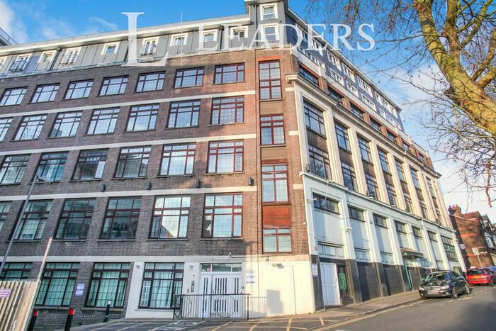 2 Bedroom Flat To Rent In Hatton Place, Luton, LU2