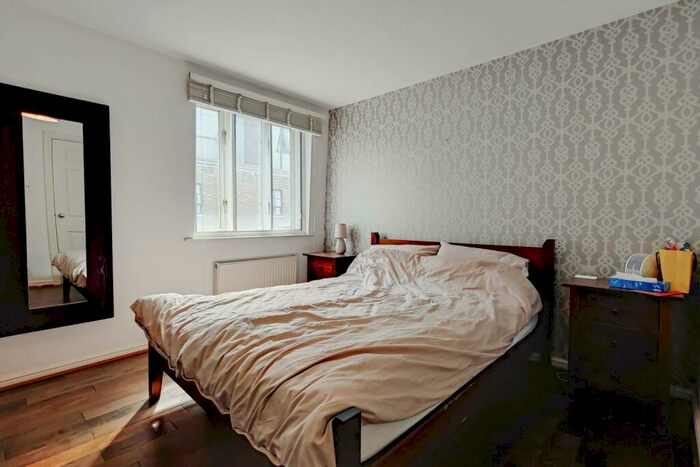 1 Bedroom Flat To Rent In Norway Place, Limehouse, London, E14