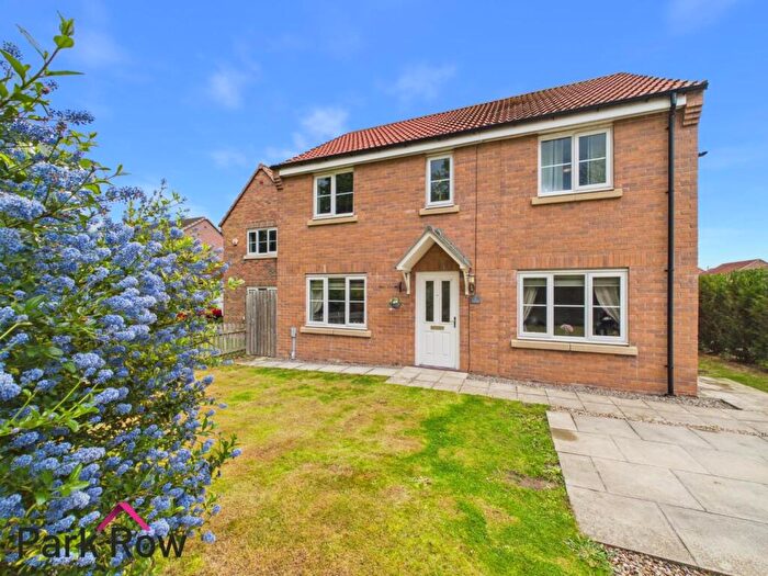 4 Bedroom Detached House For Sale In Braeburn Road, Sherburn In Elmet, Leeds, LS25