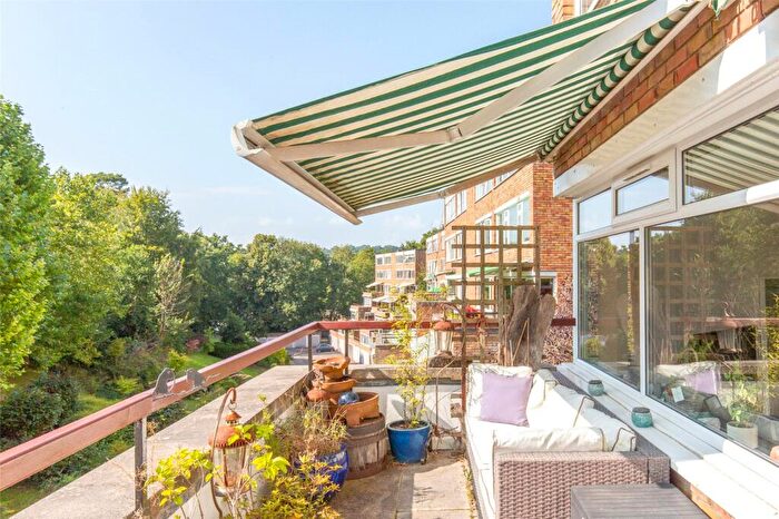 3 Bedroom Apartment For Sale In Druid Woods, Avon Way, Bristol, BS9