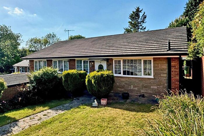 3 Bedroom Detached Bungalow For Sale In Green Lane, Lower Kingswood, KT20
