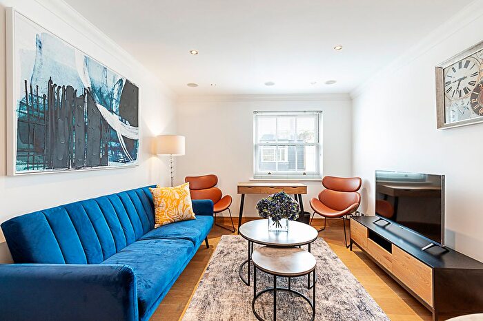 2 Bedroom Flat To Rent In Flat, Durweston Street, London, W1H