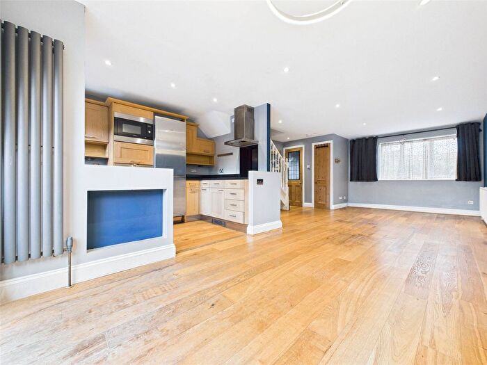 3 Bedroom End Terrace House To Rent In Briar Close, Hampton, TW12
