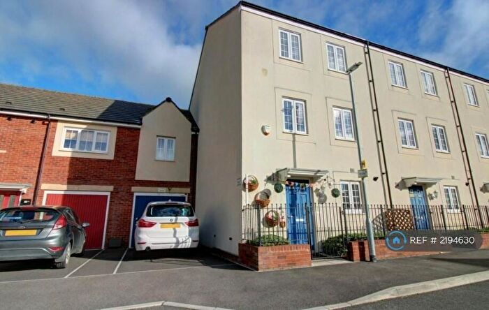 4 Bedroom Terraced House To Rent In Clapham Close, Swindon, SN2