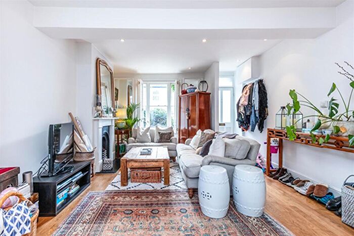 2 Bedroom Terraced House To Rent In Thorne Street, Barnes, SW13