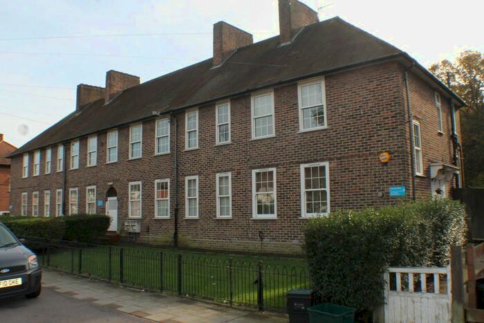 1 Bedroom Flat To Rent In Charminster Road, Eltham, SE9