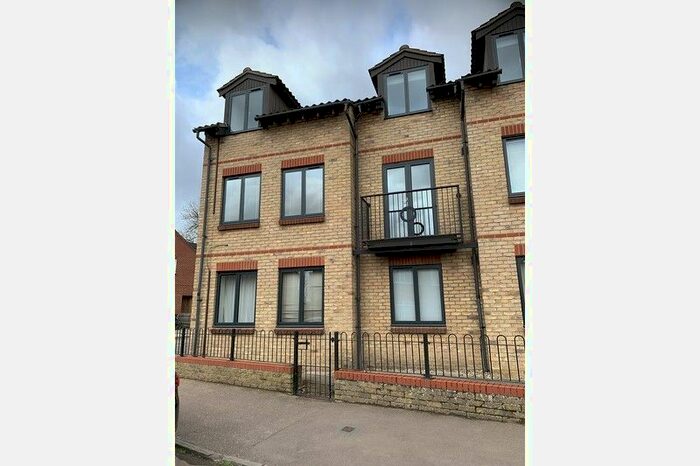 1 Bedroom Flat To Rent In Water House, Water Lane, Chesterton, Cambridge, CB4