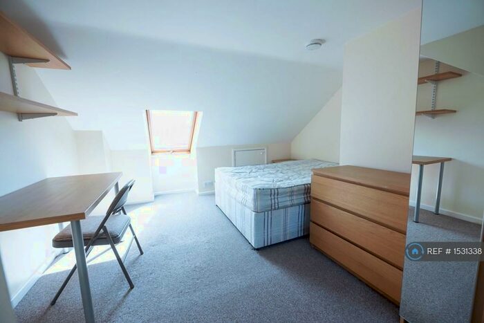 4 Bedroom Terraced House To Rent In Foxhill Road, Reading, RG1