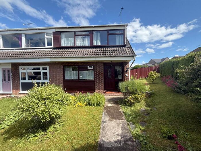 3 Bedroom Semi-Detached House For Sale In Elm Tree Avenue, Kilburn, DE56