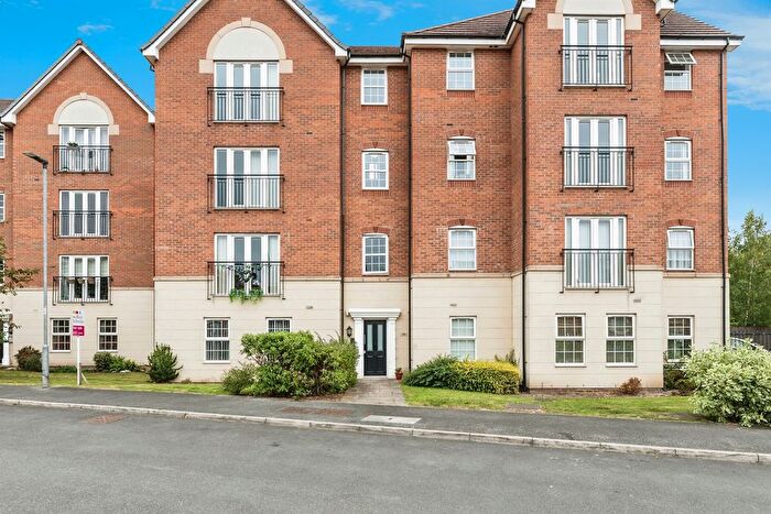 2 Bedroom Flat For Sale In Priory Chase, Pontefract, WF8