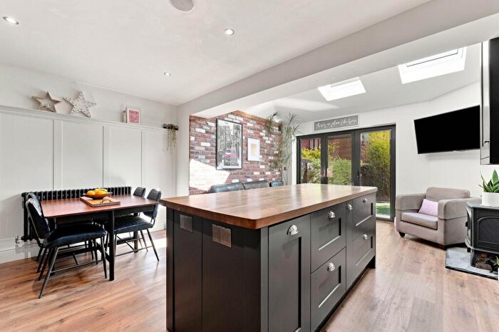 4 Bedroom Terraced House For Sale In Green Oak Avenue, Sheffield, S17