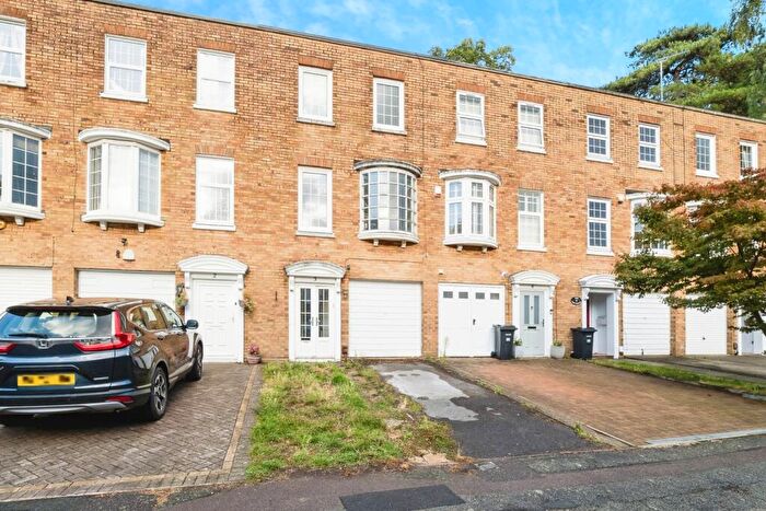 3 Bedroom Terraced House For Sale In Hawthorns, Woodford Green, Essex, IG8