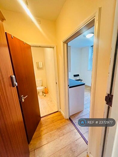 Studio To Rent In Eastern Avenue, London, RM1