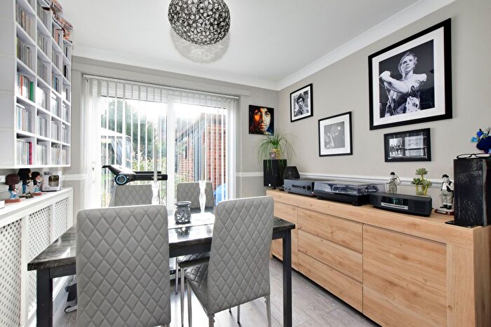 3 Bedroom Terraced House For Sale In The Gossamers, Watford, WD25