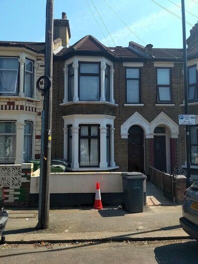 5 Bedroom Terraced House To Rent In Windsor Road, London, E10