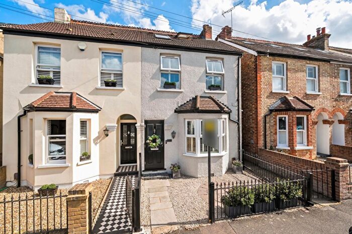 4 Bedroom Semi-detached House For Sale In Gladstone Road, Orpington, BR6