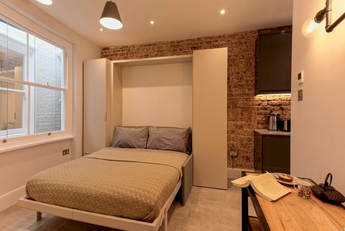 Studio To Rent In Linden Gardens, Notting Hill, London, W2