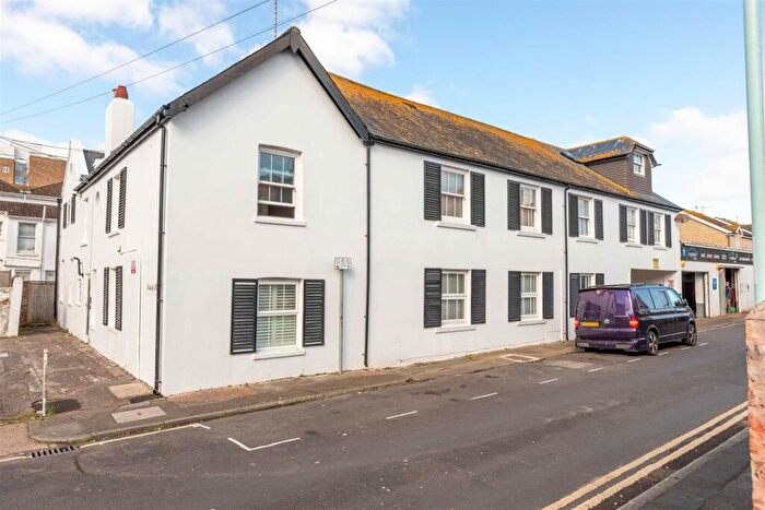 1 Bedroom Flat For Sale In Selden Lane, Worthing, BN11