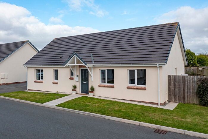 3 Bedroom Detached Bungalow For Sale In Beaconing Drive, Steynton, Milford Haven, SA73