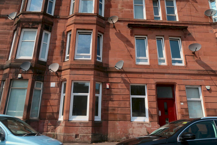 2 Bedroom Ground Flat To Rent In Craigie Street, Govanhill, G42
